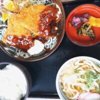 春日の麺勝 昇町店のおすすめうどんランチ定食と季節のメニューは？