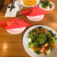 中央区赤坂のpapparayrayおしゃれなサラダのランチとデザート